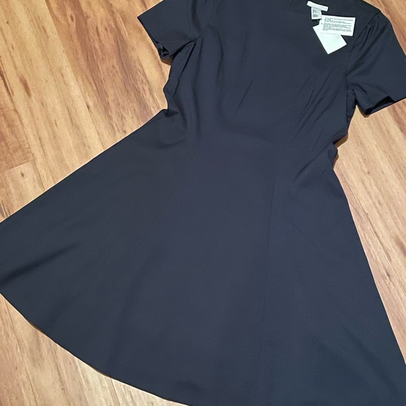 NWT H&M Short Sleeve Fit and Flare Dress - Picture 4 of 6